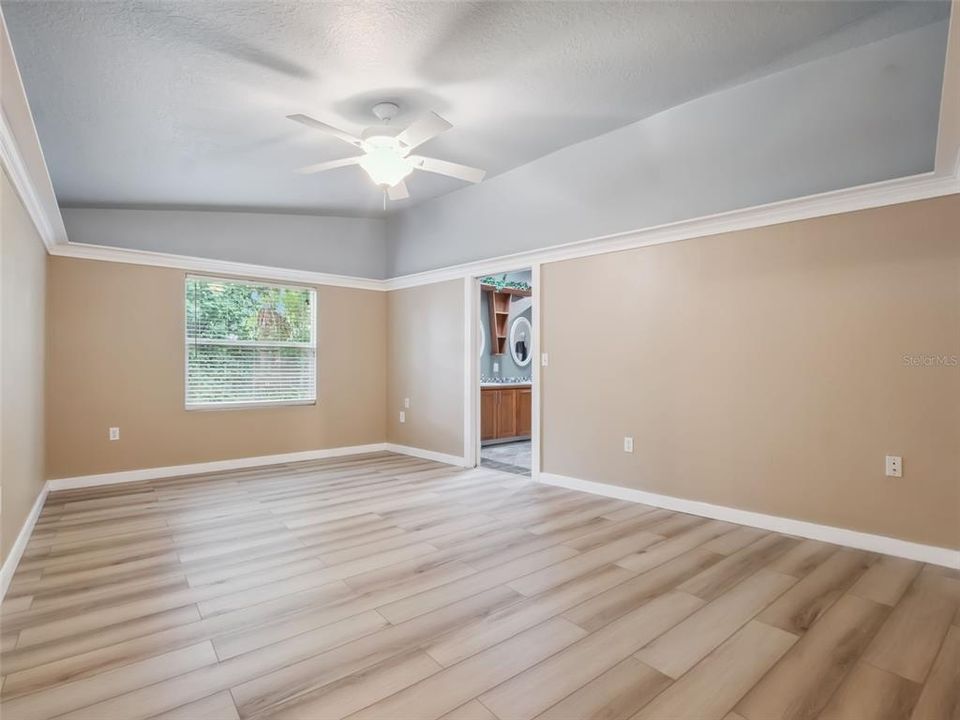 For Sale: $1,050,000 (4 beds, 3 baths, 3182 Square Feet)