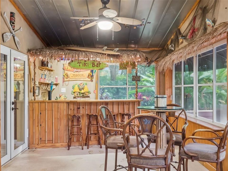 For Sale: $1,050,000 (4 beds, 3 baths, 3182 Square Feet)