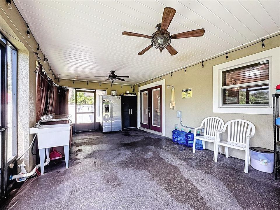 待售: $392,200 (3 贝兹, 2 浴室, 2035 平方英尺)