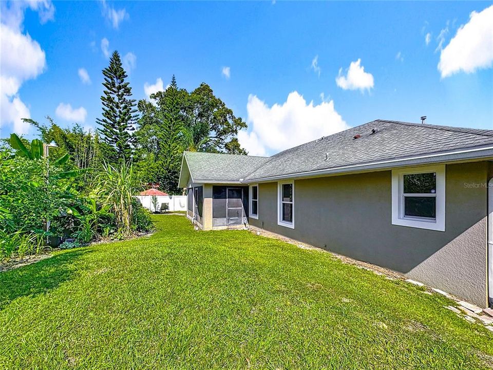 待售: $392,200 (3 贝兹, 2 浴室, 2035 平方英尺)