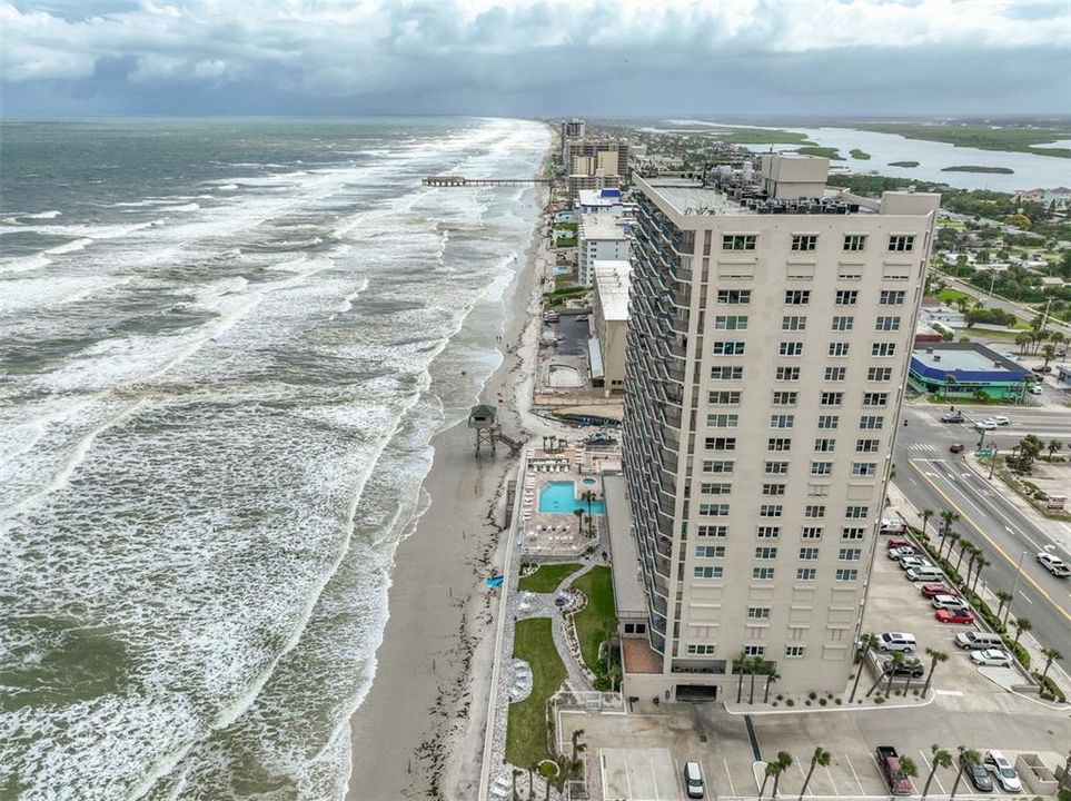 En Venta: $999,900 (3 camas, 3 baños, 2280 Pies cuadrados)