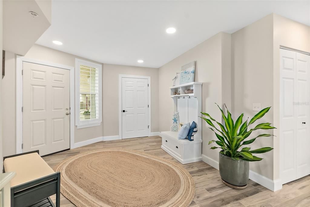 En Venta: $999,900 (3 camas, 3 baños, 2280 Pies cuadrados)