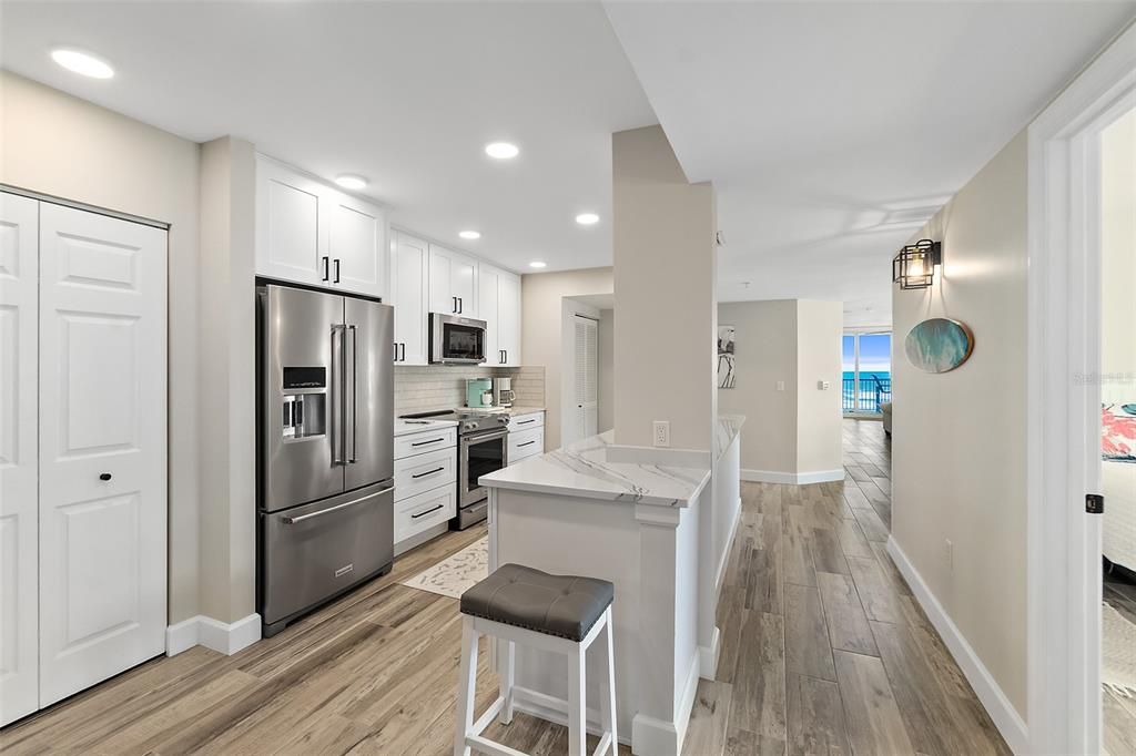 En Venta: $999,900 (3 camas, 3 baños, 2280 Pies cuadrados)