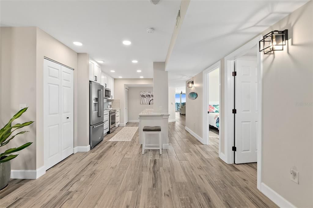 En Venta: $999,900 (3 camas, 3 baños, 2280 Pies cuadrados)