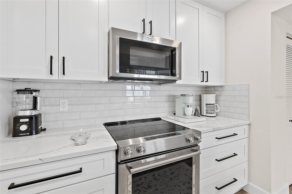 En Venta: $999,900 (3 camas, 3 baños, 2280 Pies cuadrados)