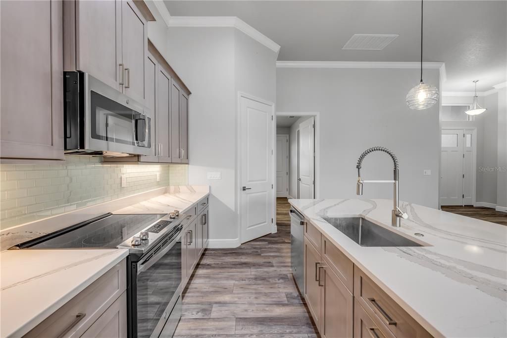 待售: $669,000 (3 贝兹, 2 浴室, 1926 平方英尺)