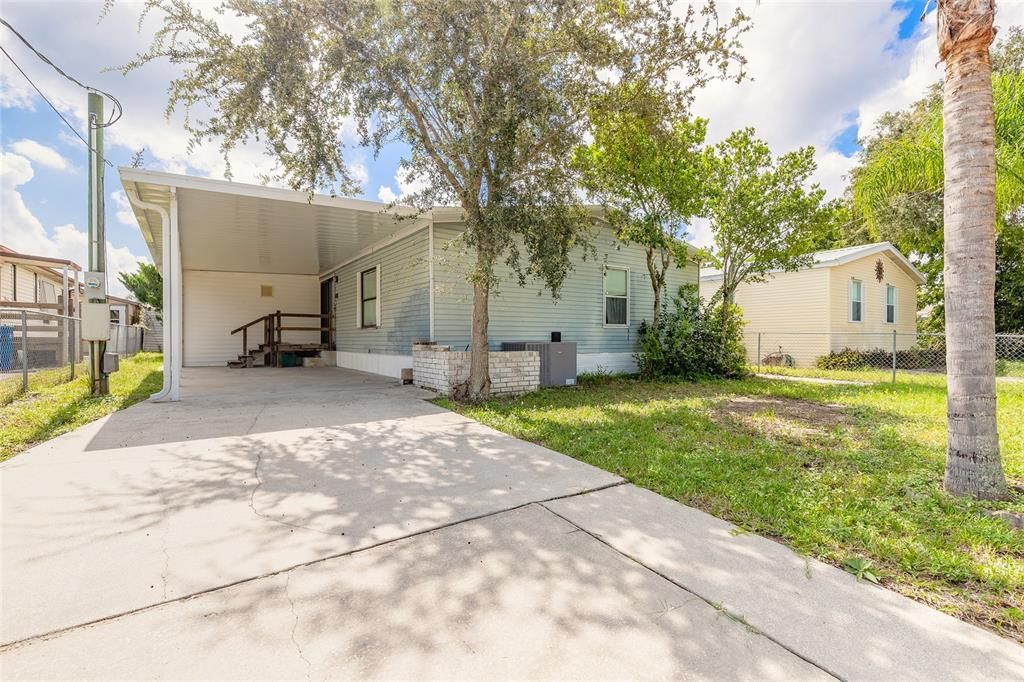 Activo con contrato: $325,000 (3 camas, 2 baños, 1500 Pies cuadrados)