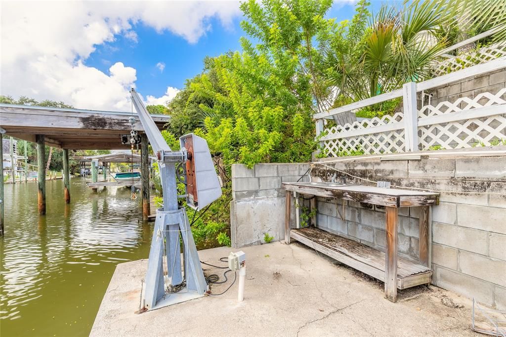 Activo con contrato: $325,000 (3 camas, 2 baños, 1500 Pies cuadrados)