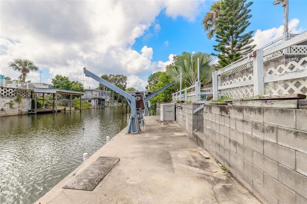 Activo con contrato: $325,000 (3 camas, 2 baños, 1500 Pies cuadrados)