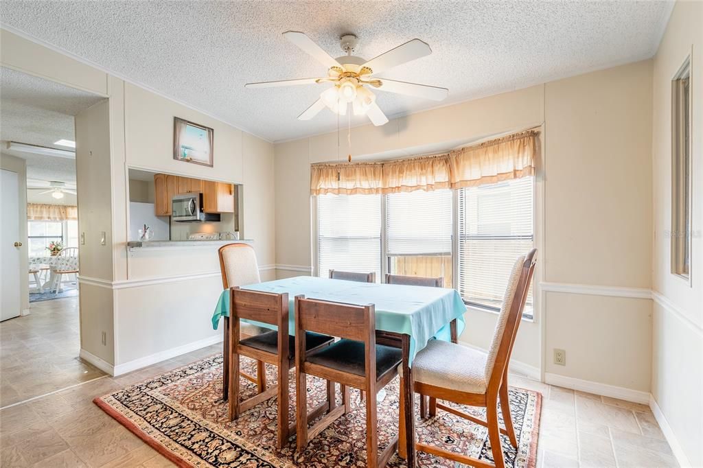 Activo con contrato: $325,000 (3 camas, 2 baños, 1500 Pies cuadrados)