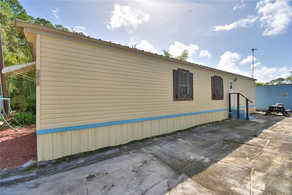 Под контрактом: $199,900 (2 спален, 1 ванн, 624 Квадратных фут)