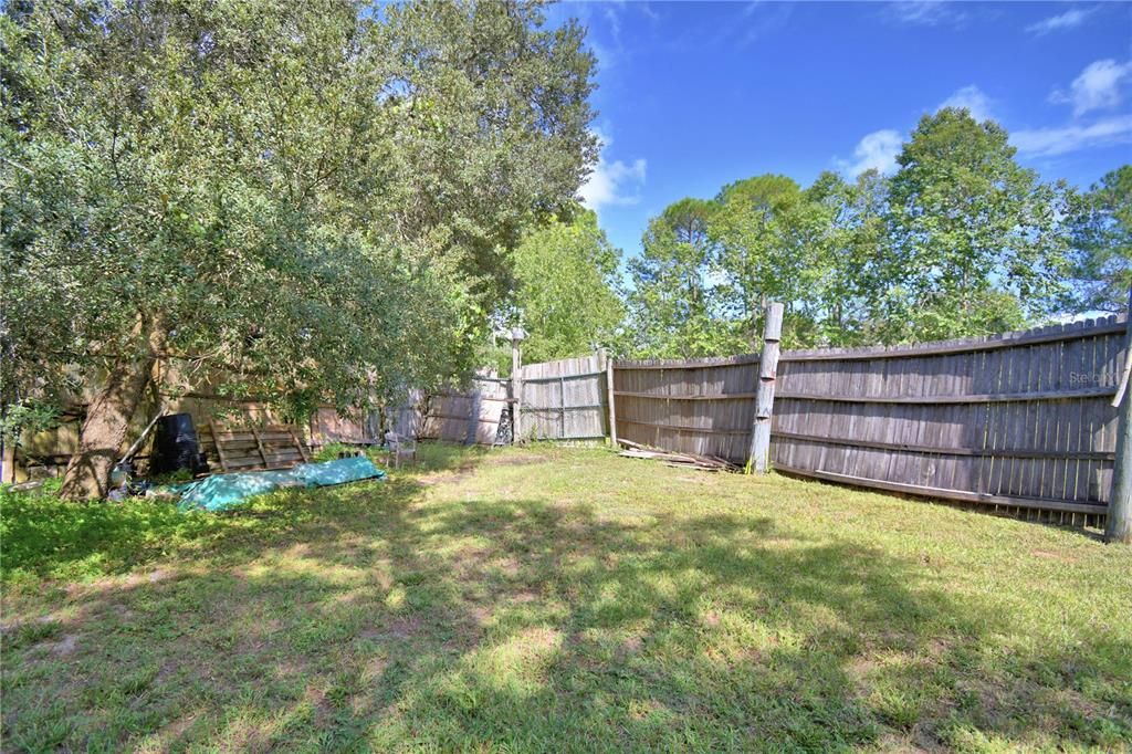 Под контрактом: $199,900 (2 спален, 1 ванн, 624 Квадратных фут)