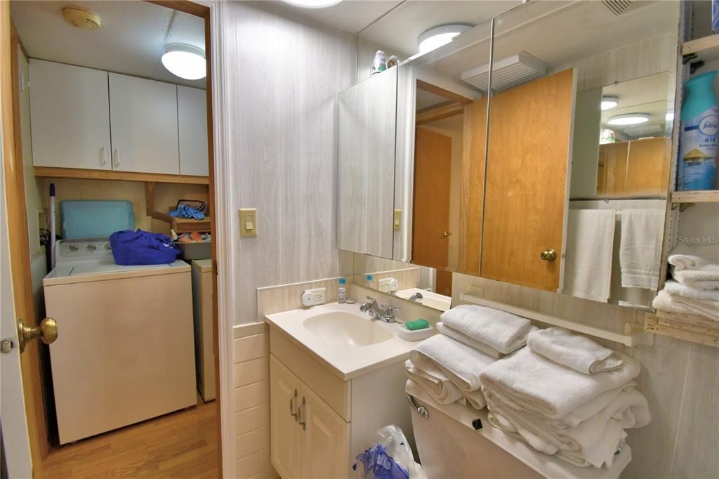 Под контрактом: $199,900 (2 спален, 1 ванн, 624 Квадратных фут)