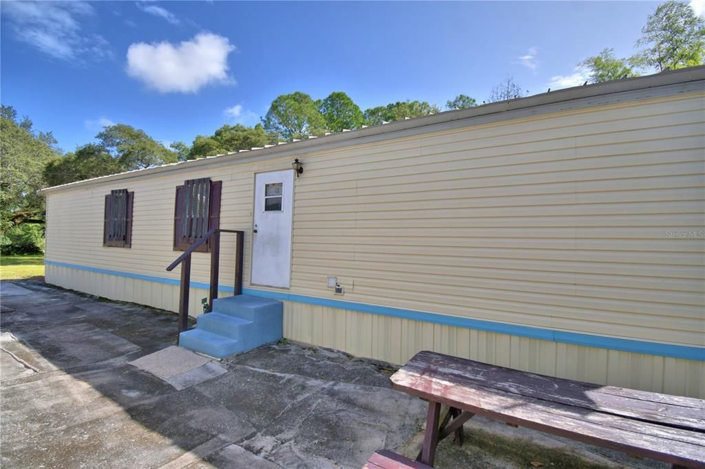 Под контрактом: $199,900 (2 спален, 1 ванн, 624 Квадратных фут)