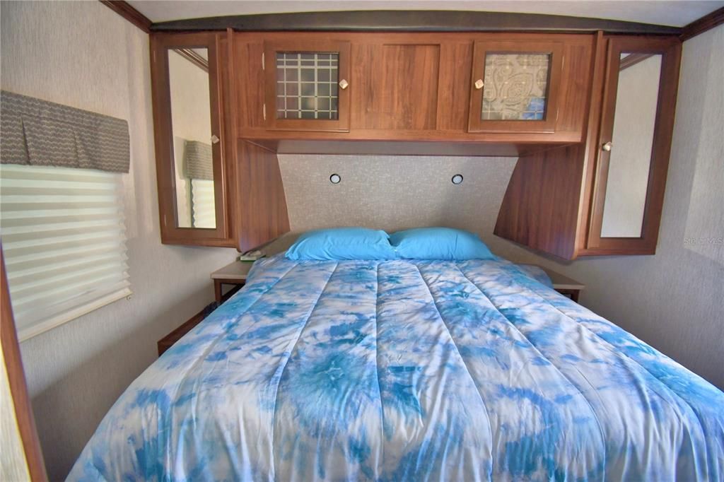 Под контрактом: $199,900 (2 спален, 1 ванн, 624 Квадратных фут)