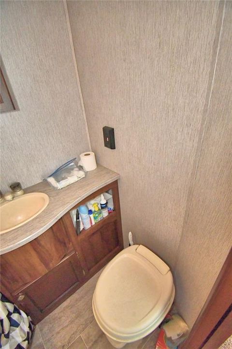 Под контрактом: $199,900 (2 спален, 1 ванн, 624 Квадратных фут)