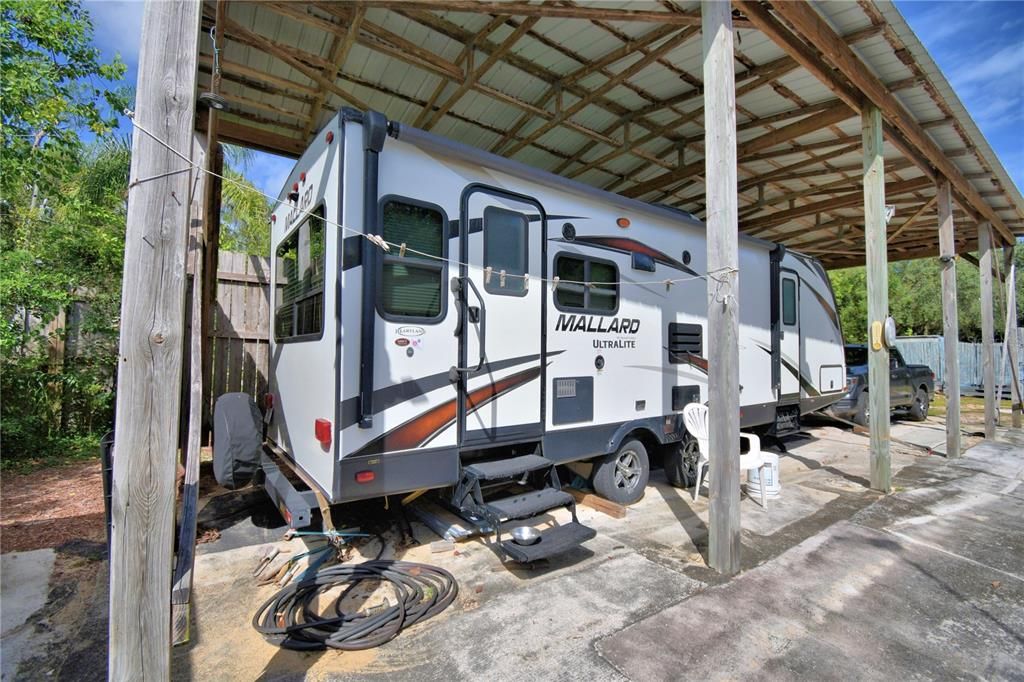 Под контрактом: $199,900 (2 спален, 1 ванн, 624 Квадратных фут)