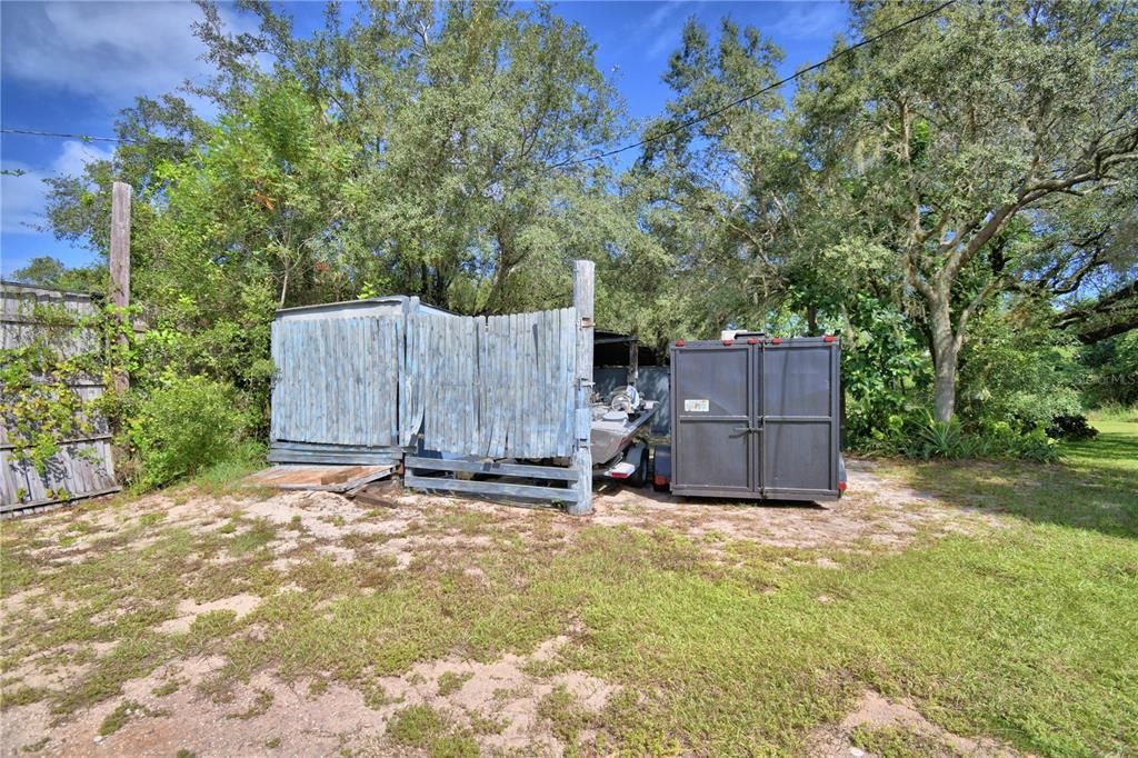 Под контрактом: $199,900 (2 спален, 1 ванн, 624 Квадратных фут)