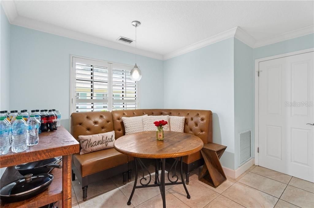 待售: $547,000 (3 贝兹, 3 浴室, 2000 平方英尺)