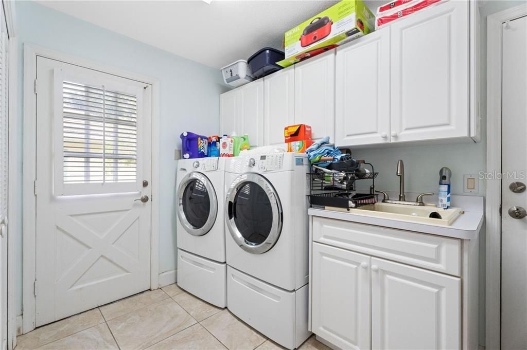 待售: $547,000 (3 贝兹, 3 浴室, 2000 平方英尺)