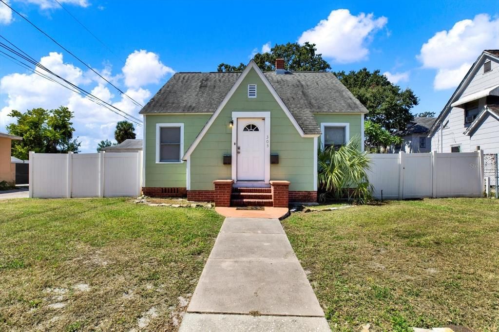 Недавно продано: $399,999 (3 спален, 3 ванн, 1543 Квадратных фут)