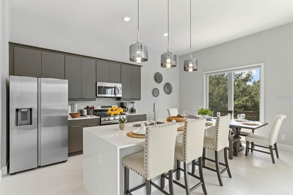 En Venta: $649,000 (5 camas, 4 baños, 2630 Pies cuadrados)