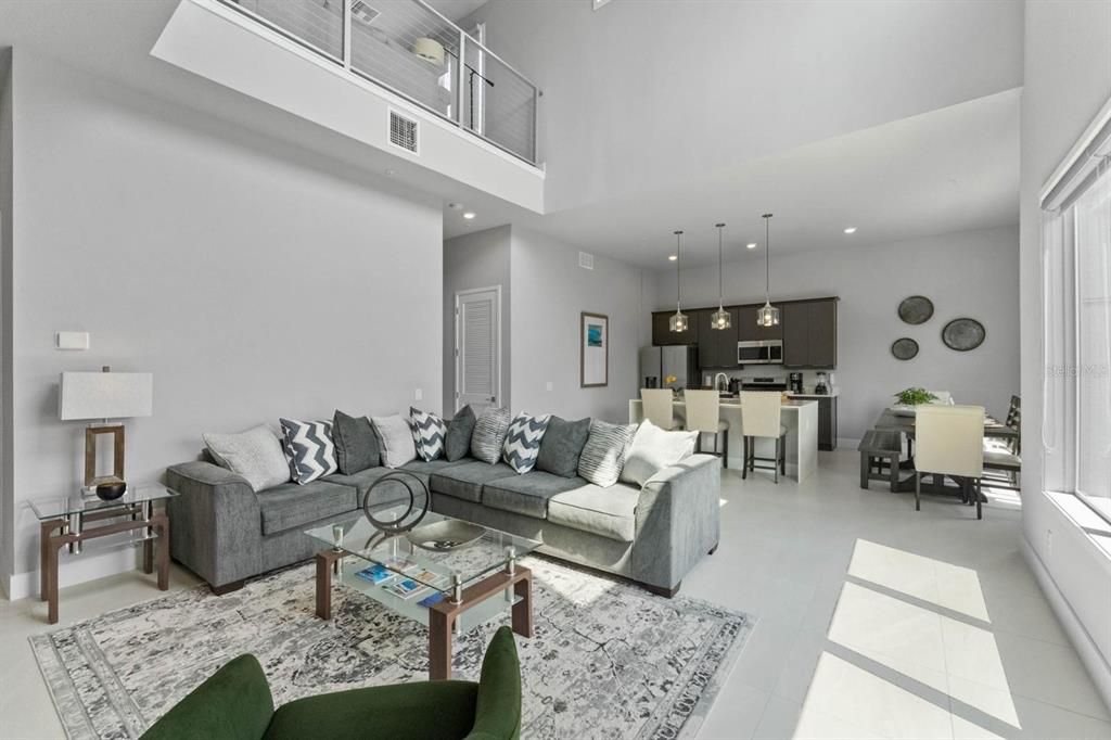 En Venta: $649,000 (5 camas, 4 baños, 2630 Pies cuadrados)