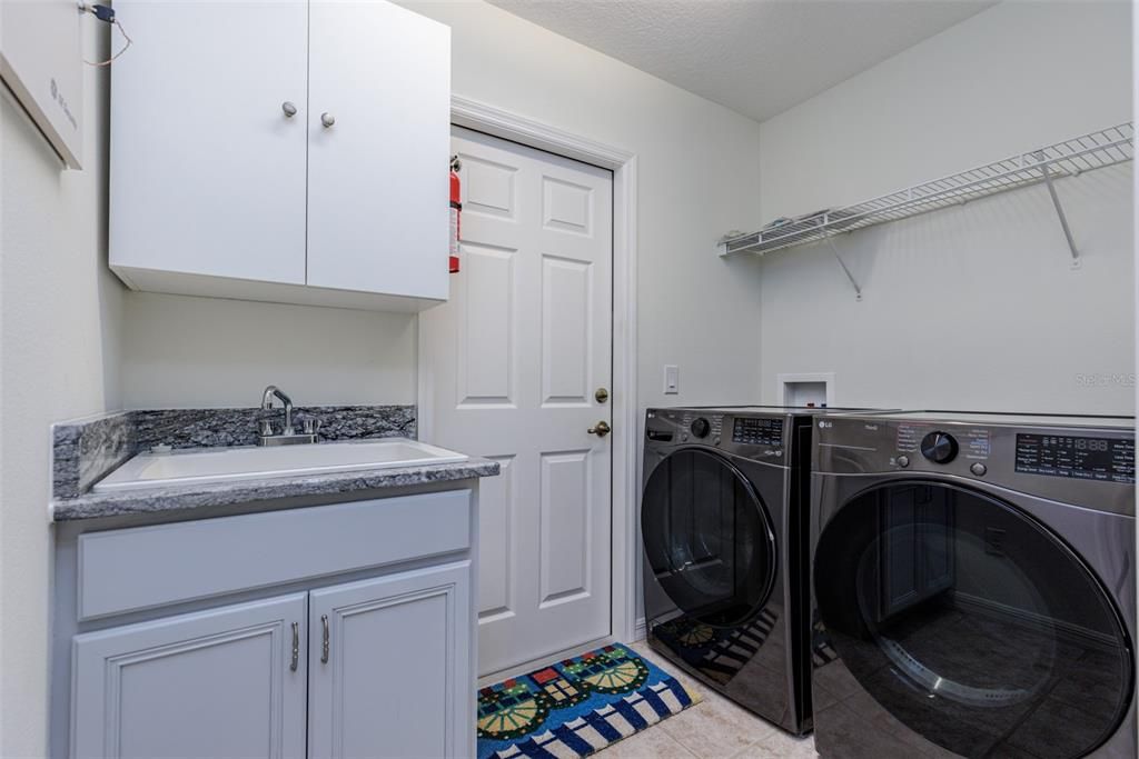 For Sale: $344,500 (3 beds, 2 baths, 2819 Square Feet)