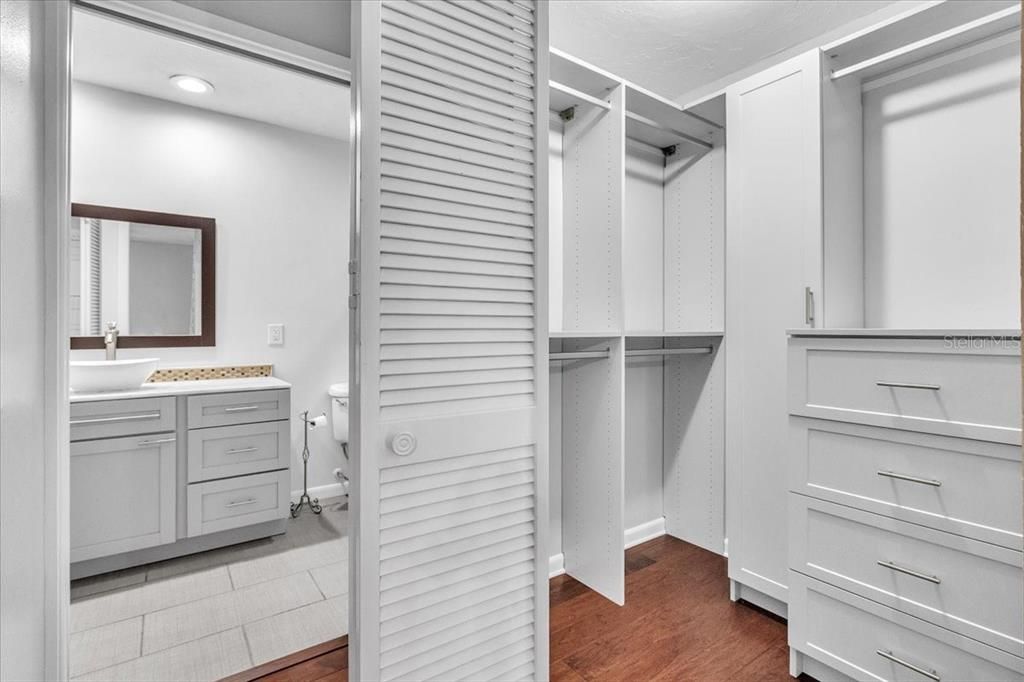 Под контрактом: $224,000 (3 спален, 2 ванн, 1419 Квадратных фут)