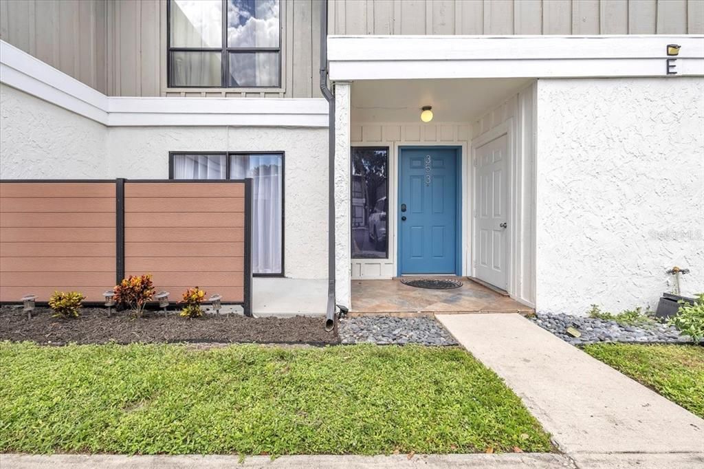 Под контрактом: $224,000 (3 спален, 2 ванн, 1419 Квадратных фут)