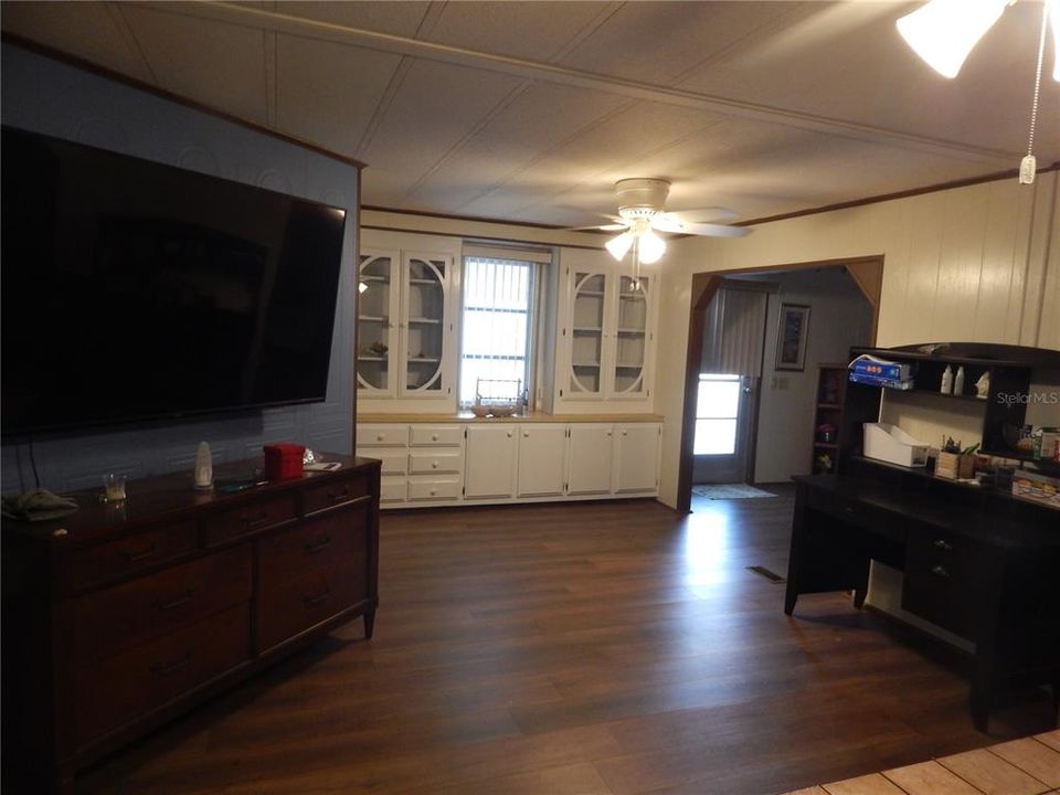 For Sale: $145,000 (2 beds, 2 baths, 1440 Square Feet)