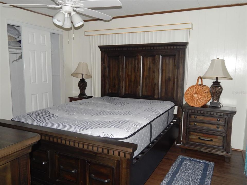 For Sale: $145,000 (2 beds, 2 baths, 1440 Square Feet)