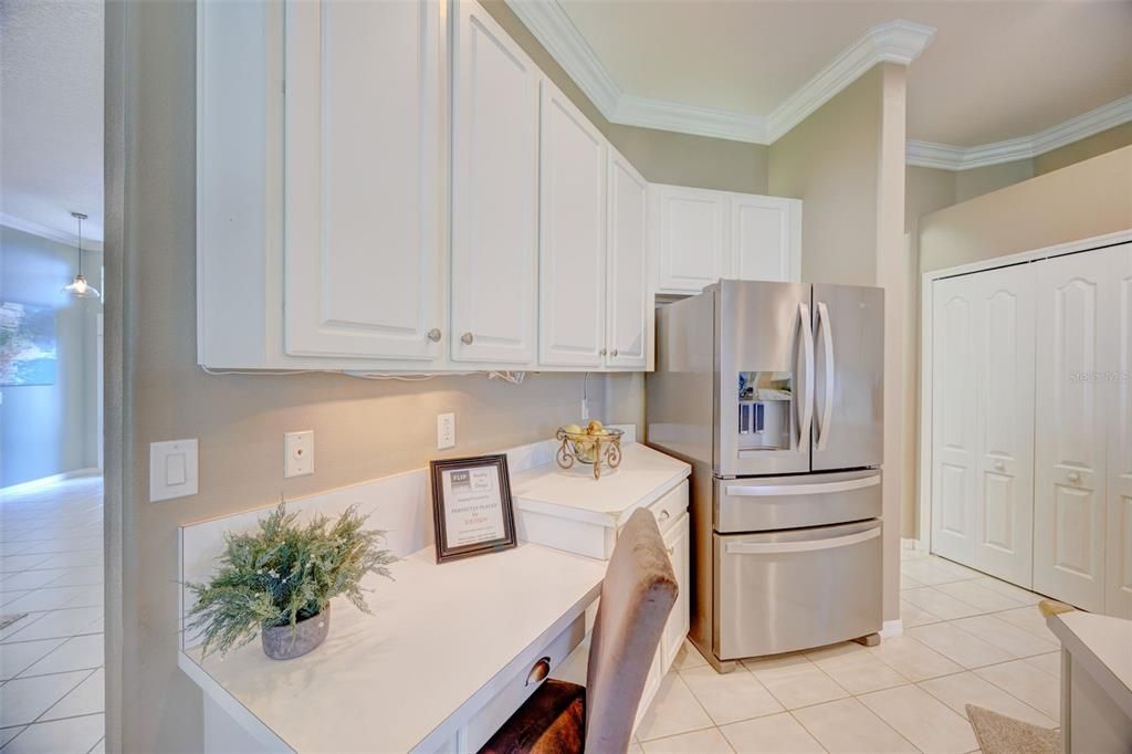 Active With Contract: $469,900 (4 beds, 3 baths, 2297 Square Feet)