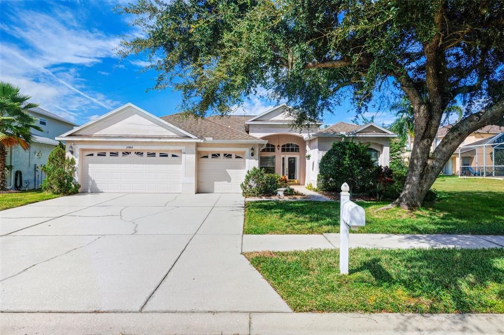 Active With Contract: $469,900 (4 beds, 3 baths, 2297 Square Feet)