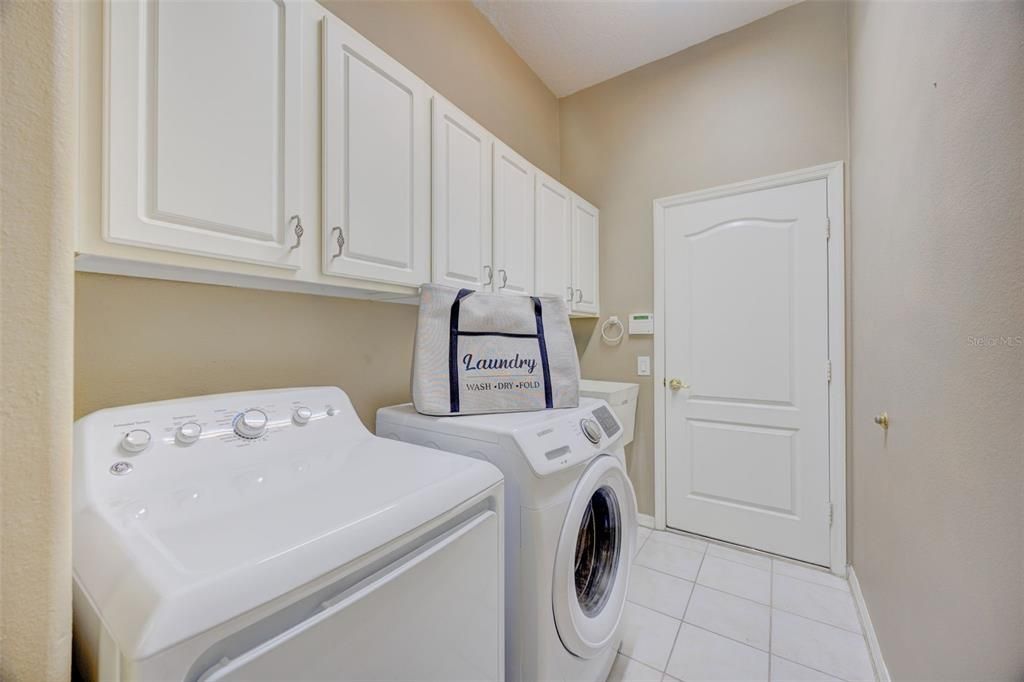 Active With Contract: $469,900 (4 beds, 3 baths, 2297 Square Feet)