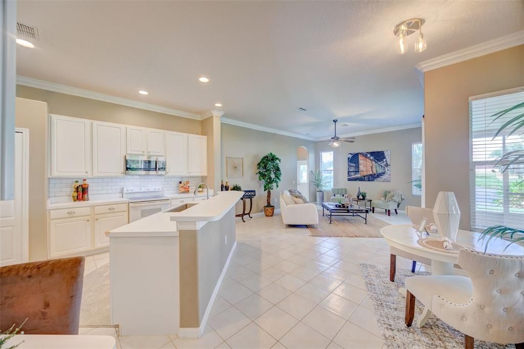 Active With Contract: $469,900 (4 beds, 3 baths, 2297 Square Feet)