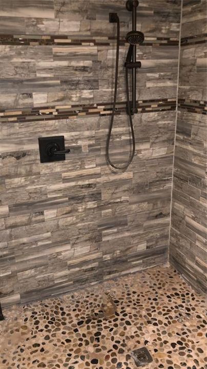 Activo con contrato: $927,000 (4 camas, 3 baños, 3362 Pies cuadrados)