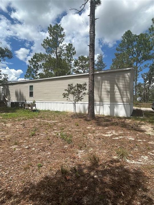 Под контрактом: $189,900 (3 спален, 2 ванн, 1065 Квадратных фут)