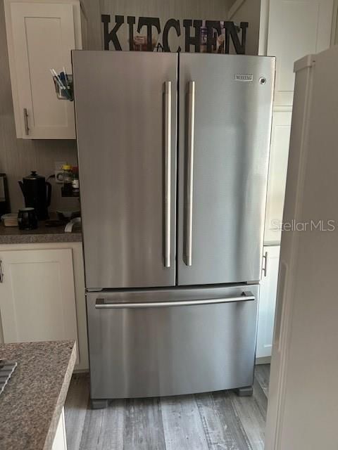 Под контрактом: $189,900 (3 спален, 2 ванн, 1065 Квадратных фут)