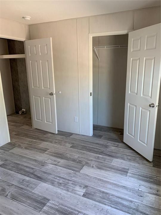 Под контрактом: $189,900 (3 спален, 2 ванн, 1065 Квадратных фут)