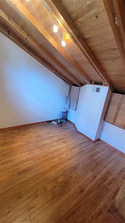 待售: $188,900 (2 贝兹, 2 浴室, 961 平方英尺)