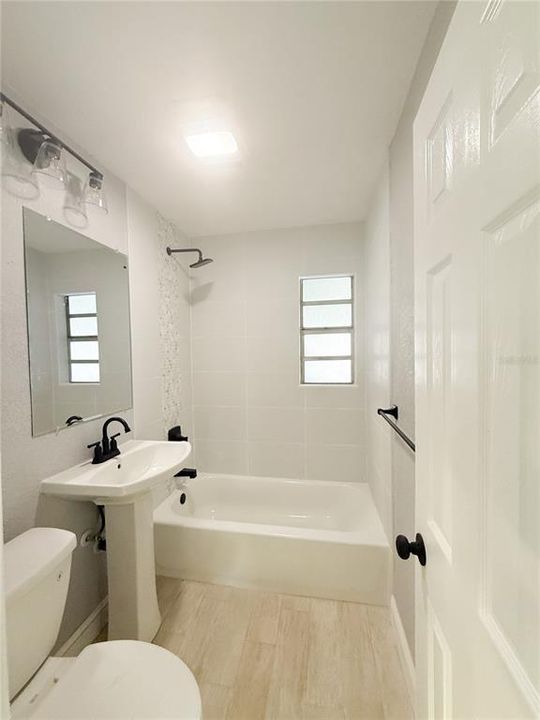 待售: $848,900 (6 贝兹, 0 浴室, 2196 平方英尺)