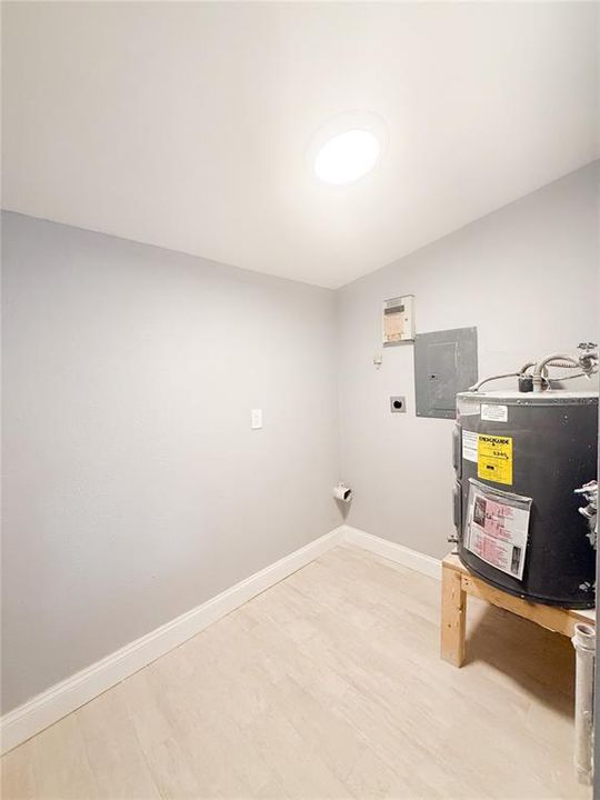 待售: $848,900 (6 贝兹, 0 浴室, 2196 平方英尺)