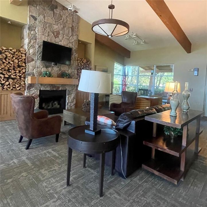 На продажу: $254,900 (3 спален, 2 ванн, 1994 Квадратных фут)