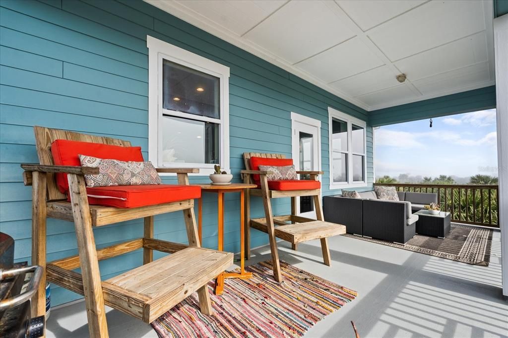 For Sale: $899,000 (5 beds, 2 baths, 3200 Square Feet)