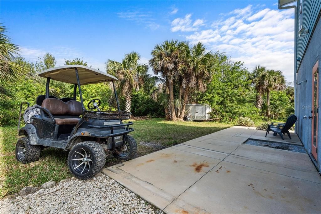 For Sale: $899,000 (5 beds, 2 baths, 3200 Square Feet)