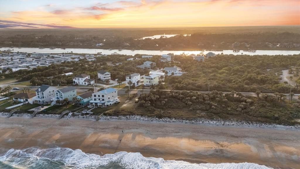 For Sale: $899,000 (5 beds, 2 baths, 3200 Square Feet)