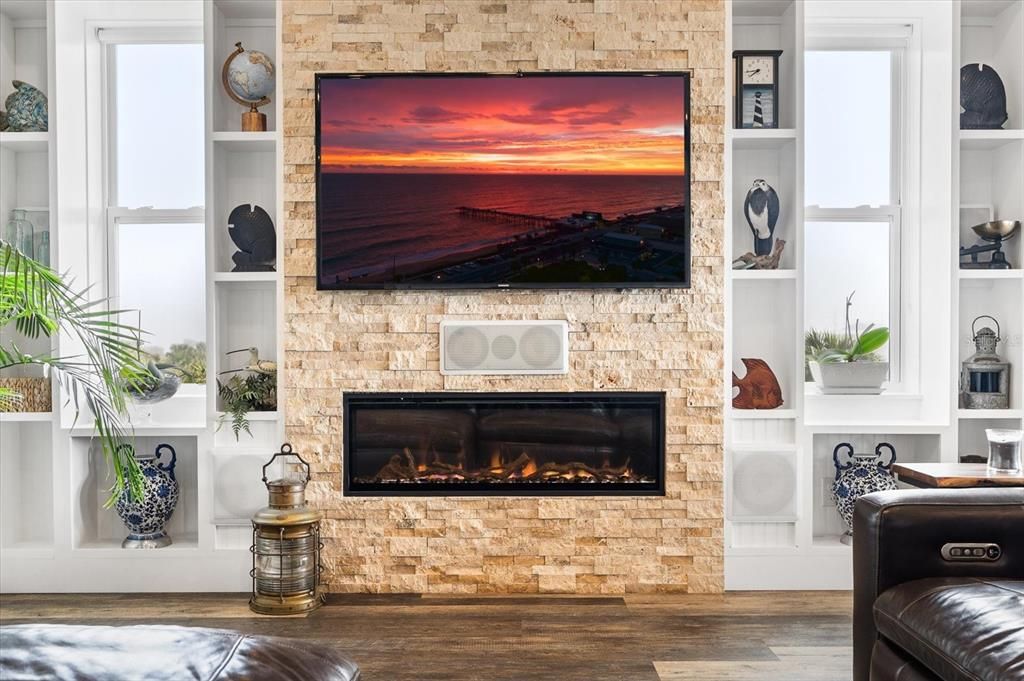 For Sale: $899,000 (5 beds, 2 baths, 3200 Square Feet)