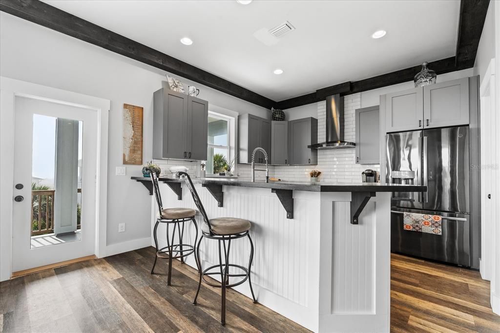 For Sale: $899,000 (5 beds, 2 baths, 3200 Square Feet)