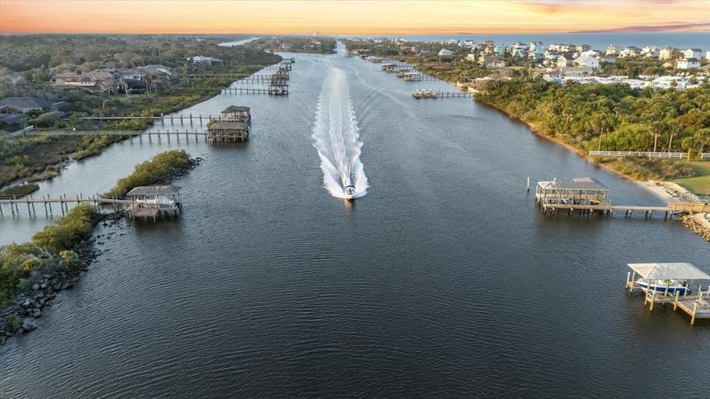 For Sale: $899,000 (5 beds, 2 baths, 3200 Square Feet)